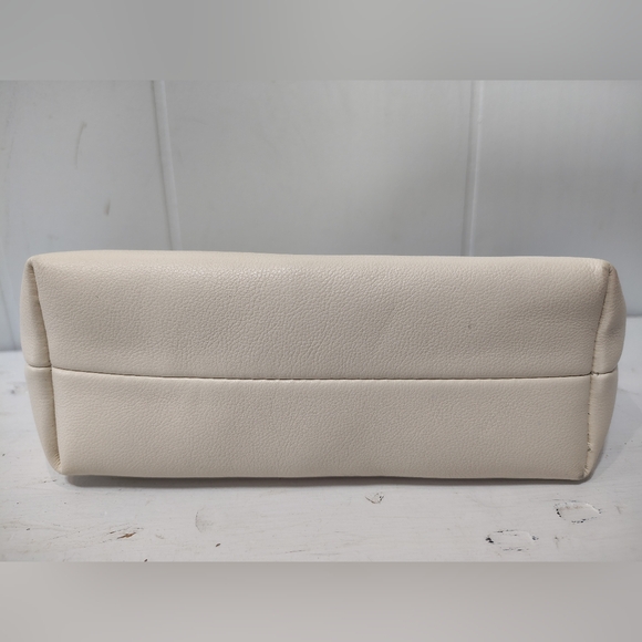 Snugbox Locking‎ Stash Travel Bag Wristlet Clutch White